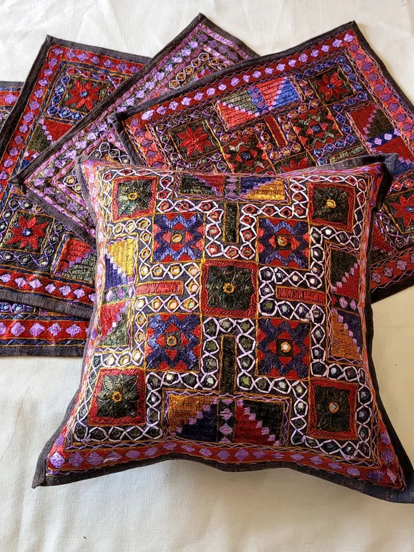 Khamma_Ghani_Embroidered_Timeless_Cushion_Cover_(Set_of_5)