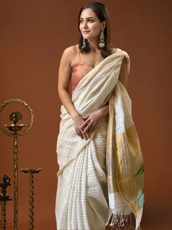 Noor-e-Linen_Off_White_Zari_Weaving_Saree