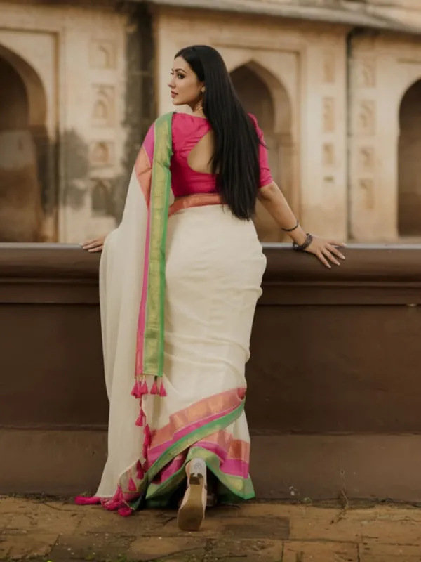 Parijat_Pure_Mul_Cotton_Off_White_Saree