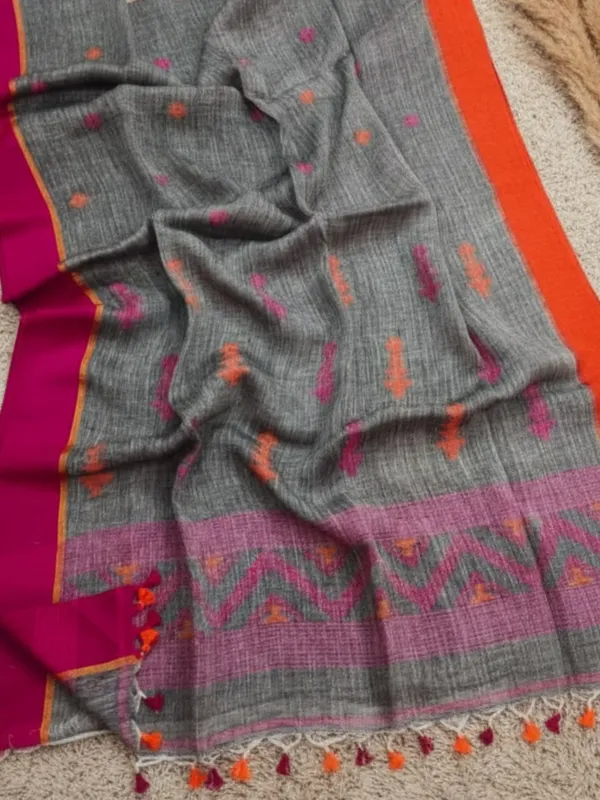 Neerja_Pure_Linen_Hand_Weaving_Saree_Gray