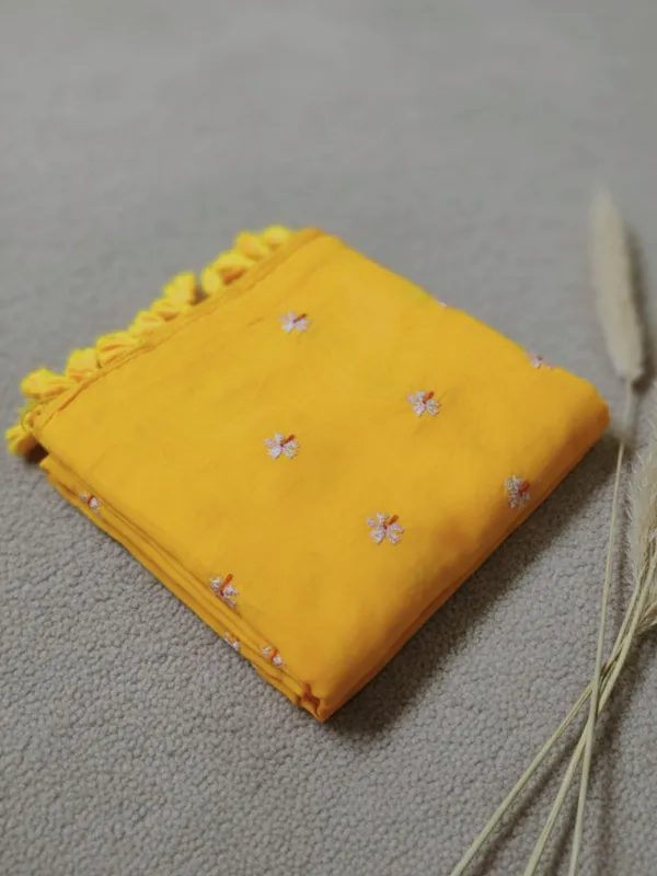 Hawa_Hawai_Embroidery_Mul_Cotton_Saree_Bright_Yellow