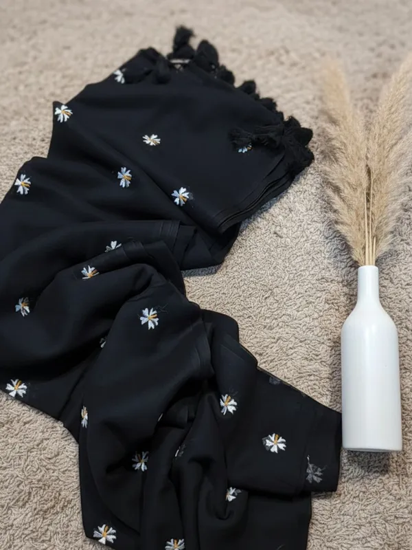 Hawa_Hawai_Embroidery_Mul_Cotton_Saree_Black