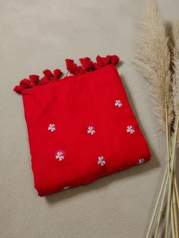 Hawa_Hawai_Embroidery_Mul_Cotton_Saree_Scarlet_Red