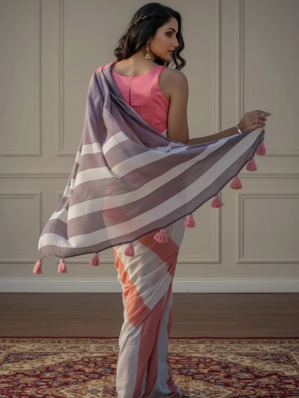 Nirmal_Pure_Khadi_Cotton_Handloom_Peach_&_White_Saree