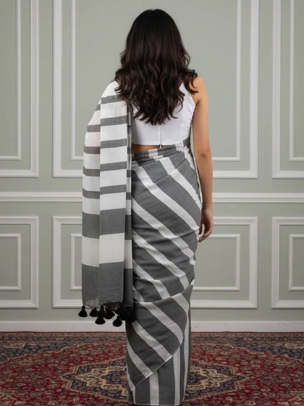 Nirmal_Pure_Khadi_Cotton_Handloom_Gray_&_White_Saree