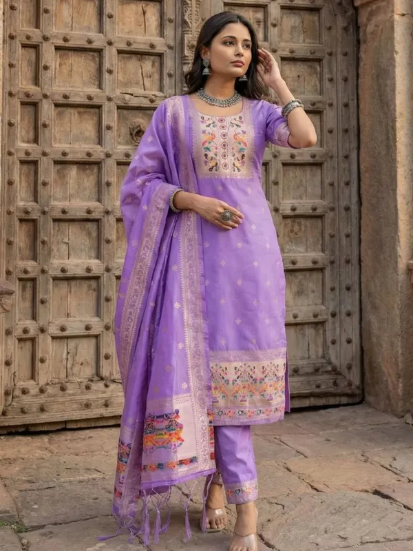 Shan-e-Banaras_Brocade_Silk_Suit_Lavendar