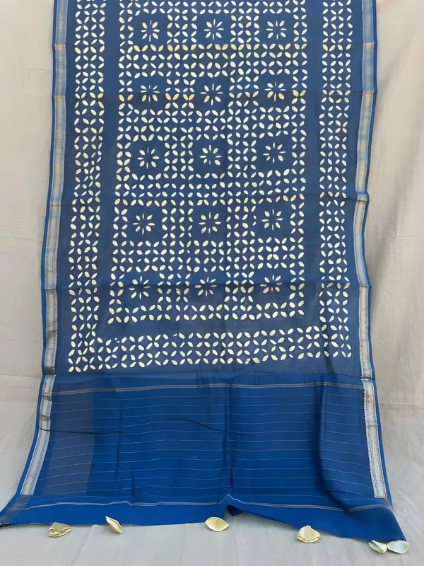 Roop_Baani_Pure_Chanderi_Silk_Applique_Saree_Dark_Blue
