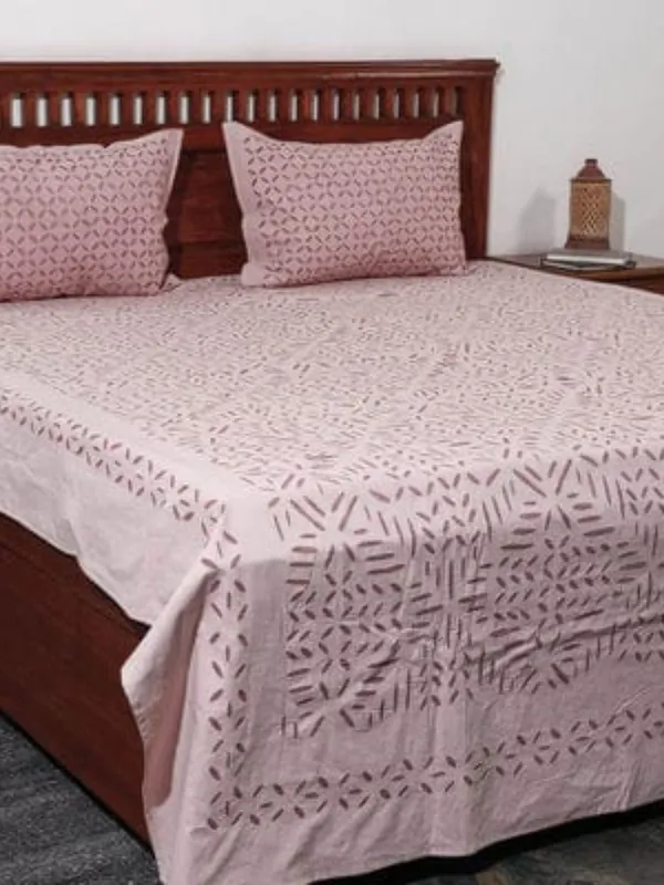 Aavaran_Applique_Double_Bedsheet_Regal_Purple