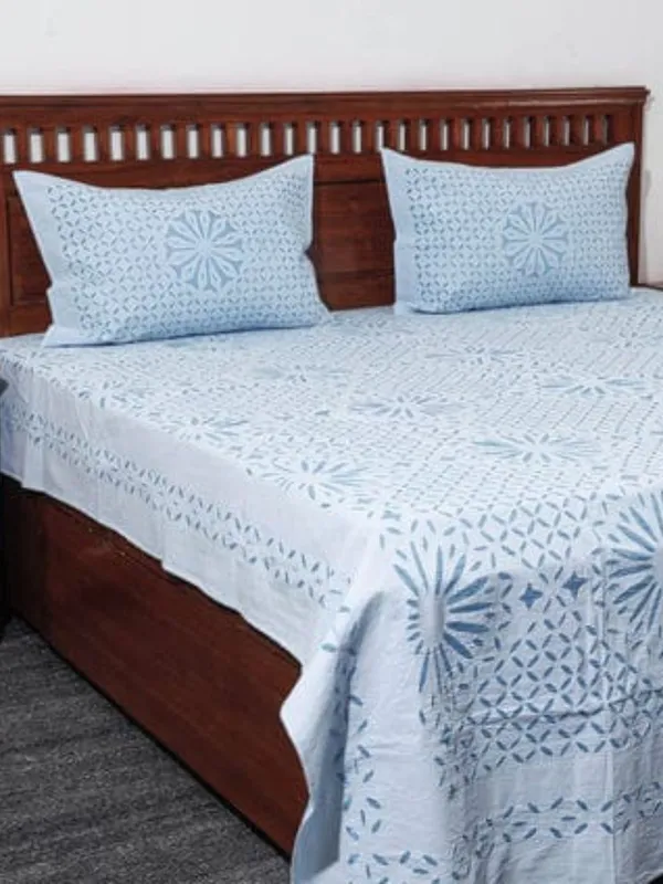 Aavaran_Applique_Double_Bedsheet_Pale_Blue