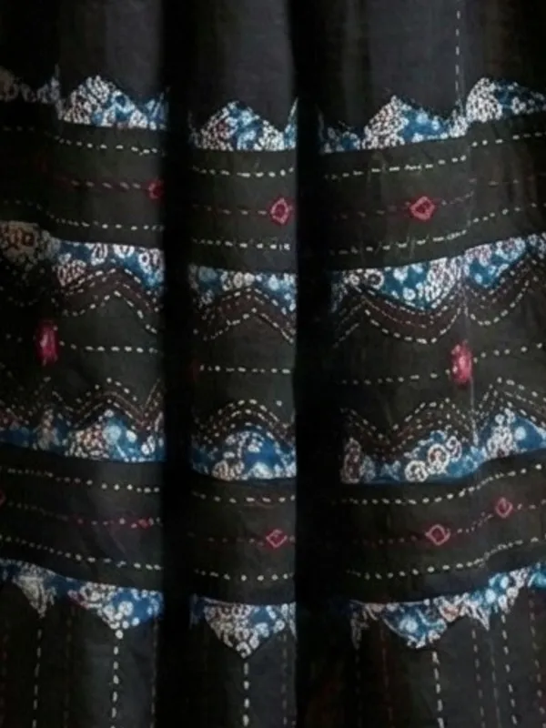 Kosha_Saaz_Pure_Mul_Cotton_Applique_Dupatta_Coal_Black
