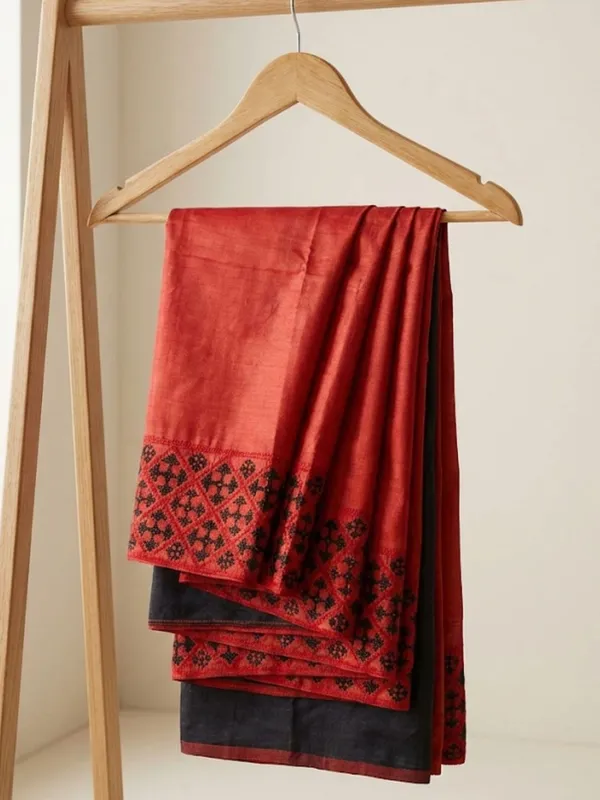 Mridini_Silkmark_Tussar_Silk_Embroidery_Saree_Bold_Red