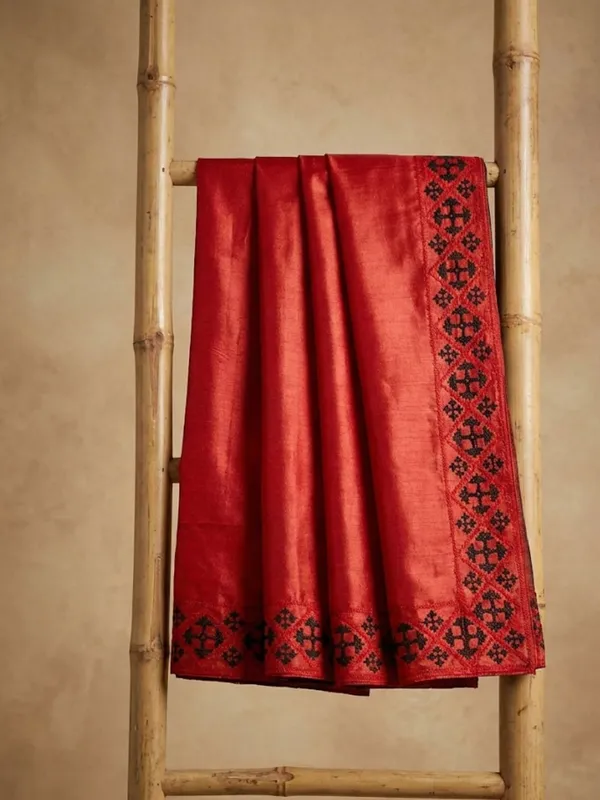 Mridini_Silkmark_Tussar_Silk_Embroidery_Saree_Bold_Red