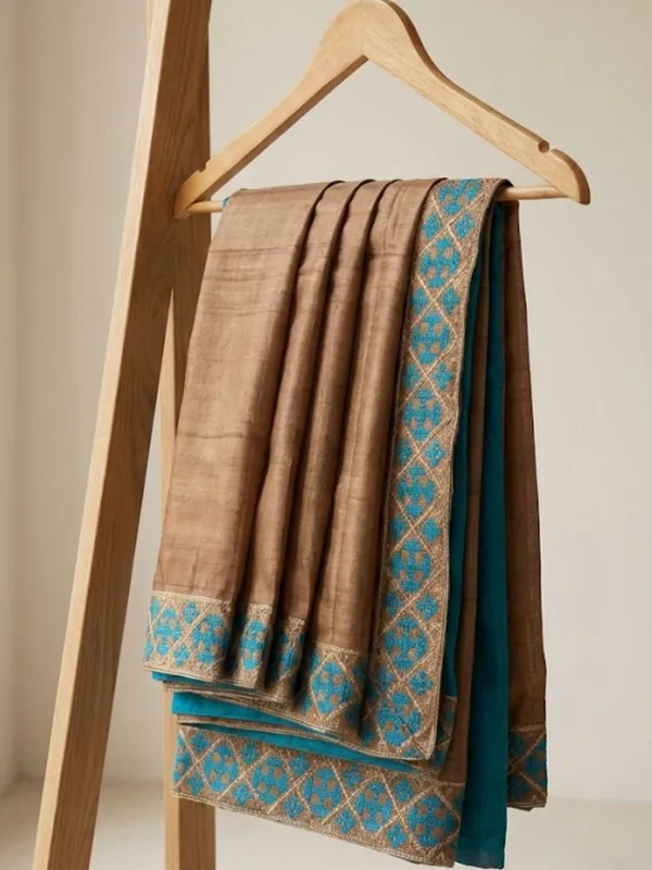 Mridini_Silkmark_Tussar_Silk_Embroidery_Saree_Bronze