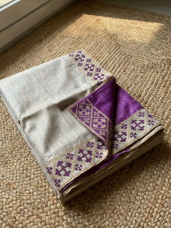 Mridini_Silkmark_Tussar_Silk_Embroidery_Saree_Warm_Beige