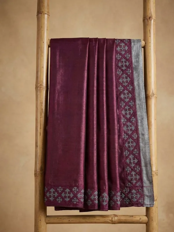 Mridini_Silkmark_Tussar_Silk_Embroidery_Saree_Wine