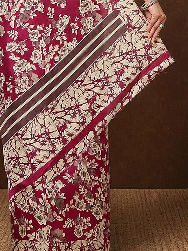 Magenta_Floral_Kashmiri_Silk_Saree,_Striped_Border_|_Kyaari