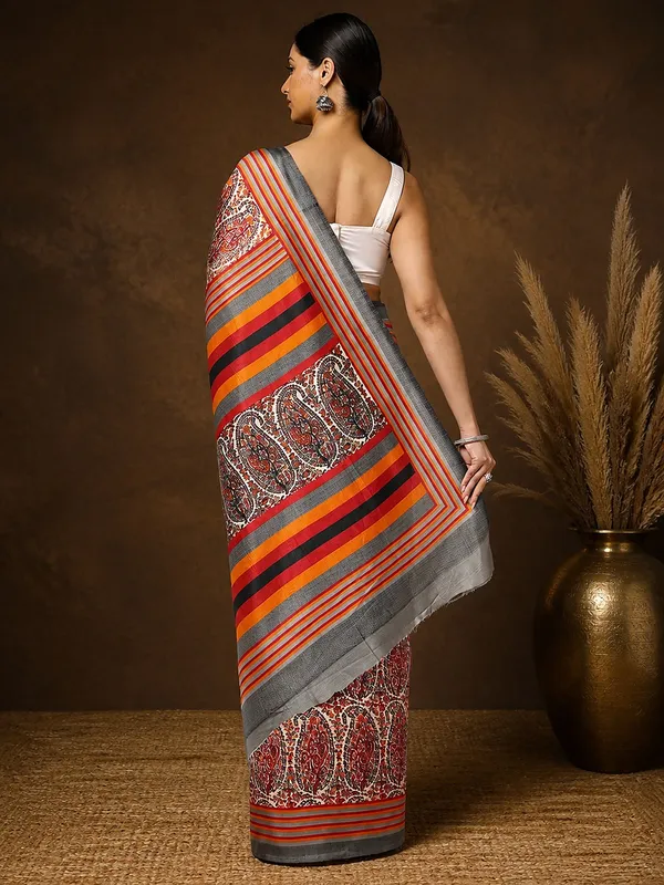 Red_Paisley_Kashmiri_Silk_Saree,_Striped_Border_|_Taal