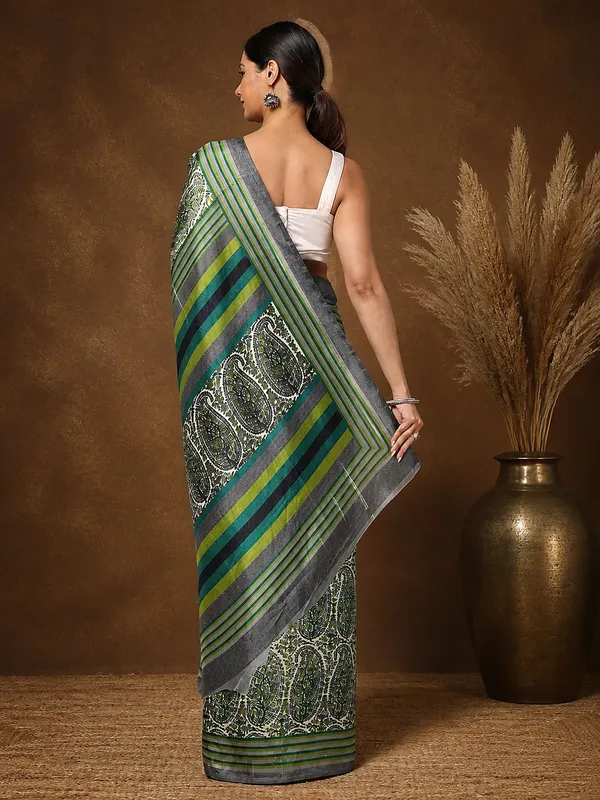 Green_&_White_Paisley_Kashmiri_Silk_Saree_|_Taal