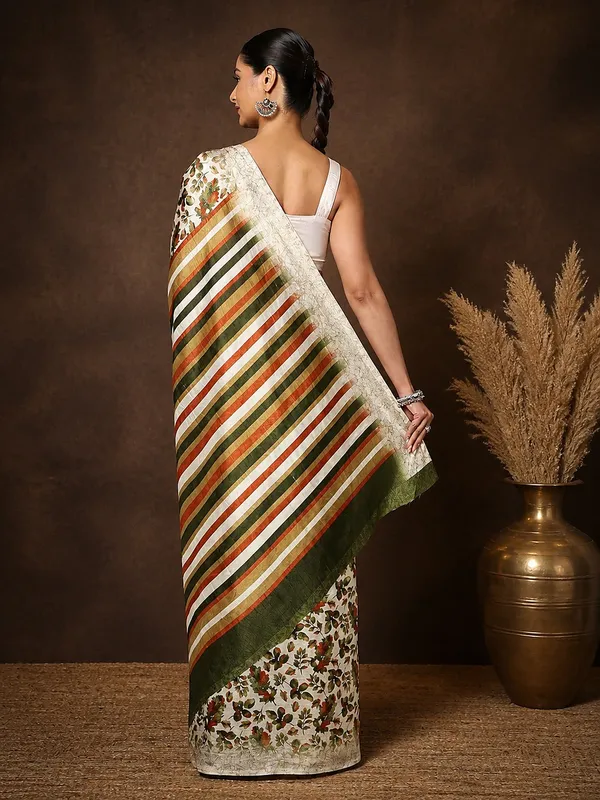 Green_&_Orange_Floral_Kashmiri_Silk_Saree,_Striped_|_Kyaari