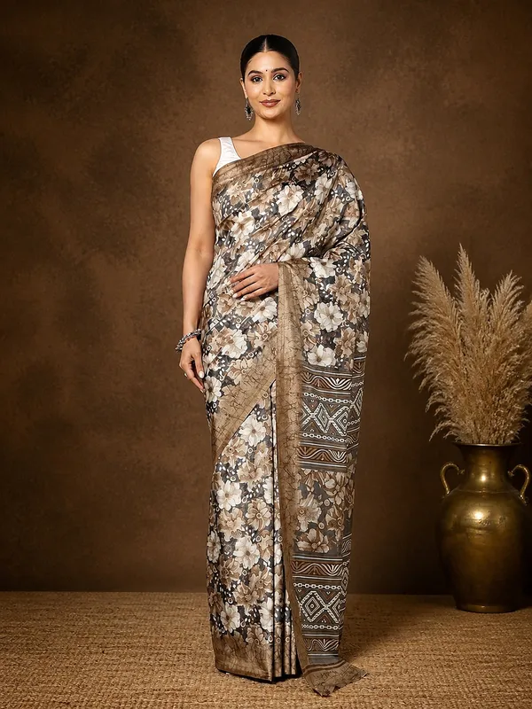 Taupe_Floral_Kashmiri_Silk_Saree,_Panelled_Pallu_|_Kyaari