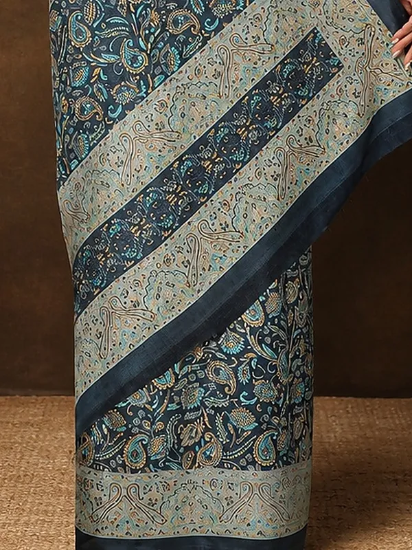 Grey_Paisley_Printed_Kashmiri_Silk_Saree_|_Silsila