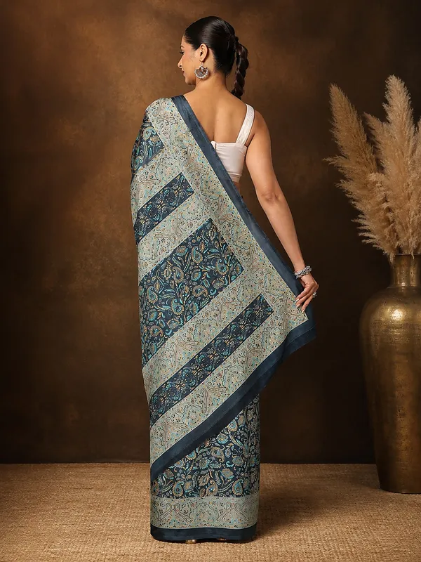 Grey_Paisley_Printed_Kashmiri_Silk_Saree_|_Silsila
