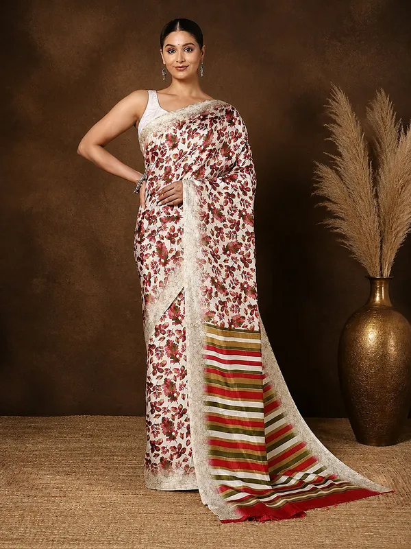 Off_White_Floral_Kashmiri_Silk_Saree,_Striped_Pallu_|_Kyaari