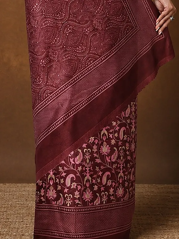 Maroon_Floral_Paisley_Printed_Kashmiri_Silk_Saree_|_Silsila