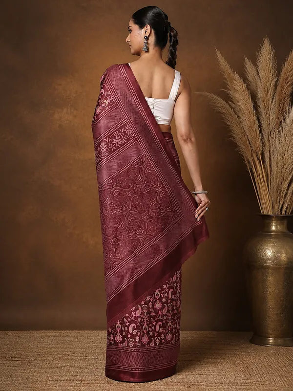 Maroon_Floral_Paisley_Printed_Kashmiri_Silk_Saree_|_Silsila
