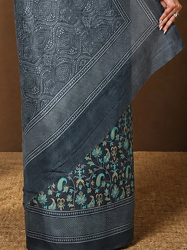 Charcoal_Paisley_Printed_Kashmiri_Silk_Saree_|_Silsila