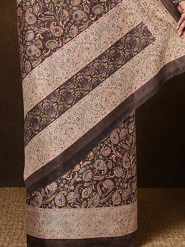 Brown_Cream_Paisley_Printed_Kashmiri_Silk_Saree_|_Silsila