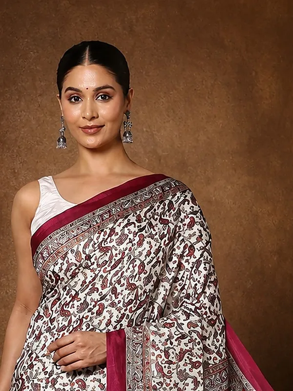 Off_White_&_Maroon_Paisley_Kashmiri_Silk_Printed_Saree_|_Manzil