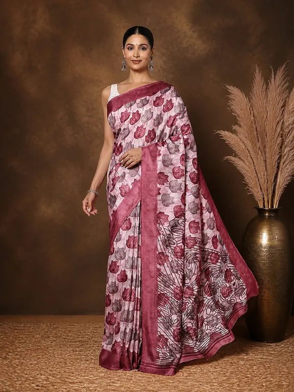 Pale_Pink_Floral-Pallu_Kashmiri_Silk_Printed_Saree_|_Patjhad