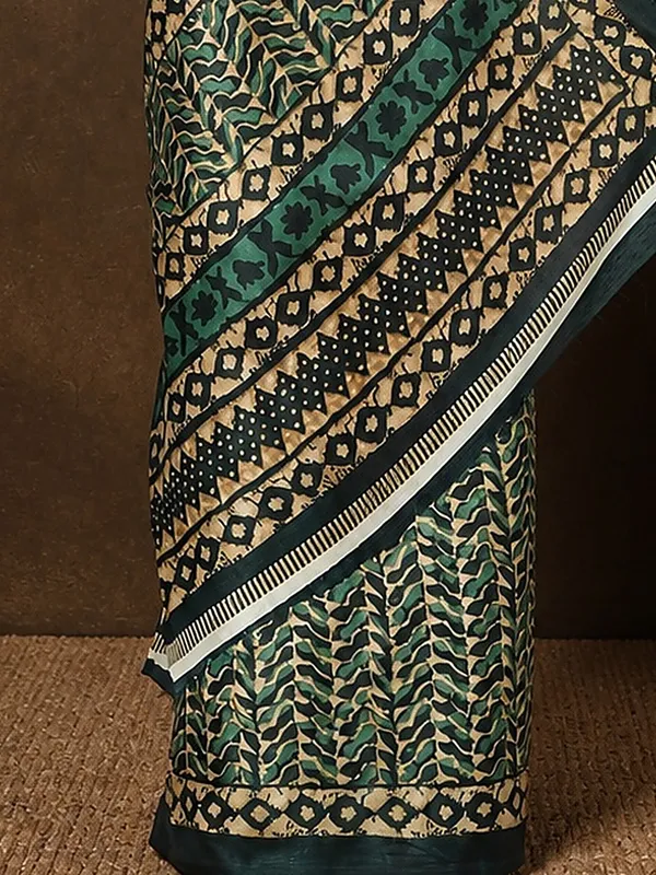 Green_&_Gold_Geometric_Kashmiri_Silk_Saree_|_Taal