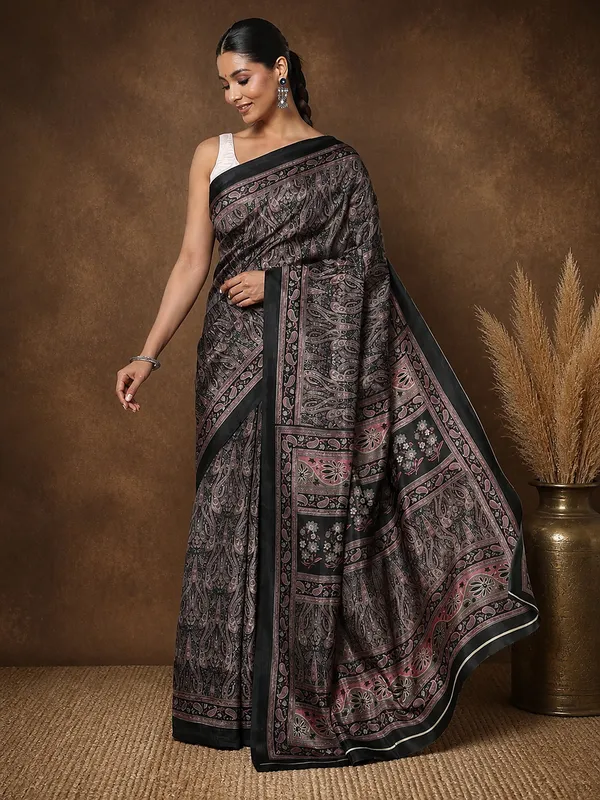 Black_Floral_Paisley_Printed_Kashmiri_Silk_Saree_|_Silsila