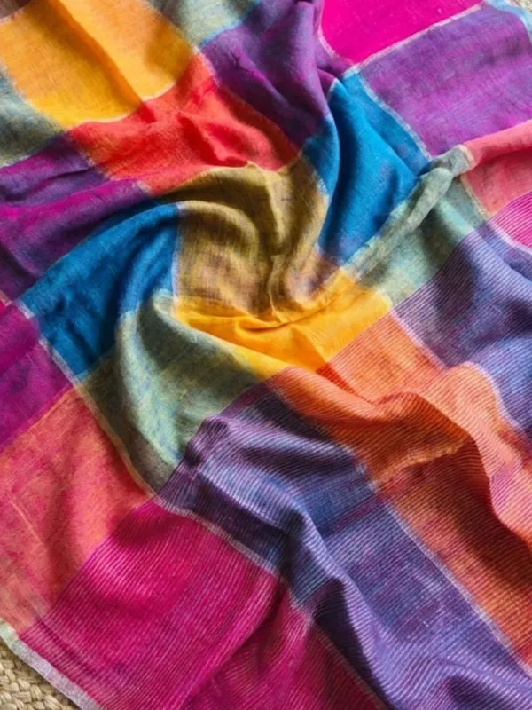 Vaanya_Pure_Linen_Earthy_Handloom_Saree