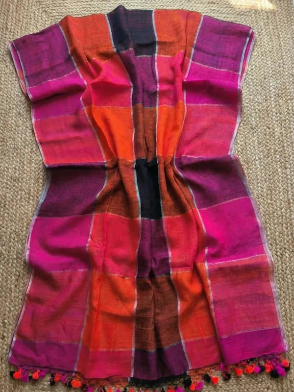 Vaanya_Pure_Linen_Artisanal_Handloom_Saree