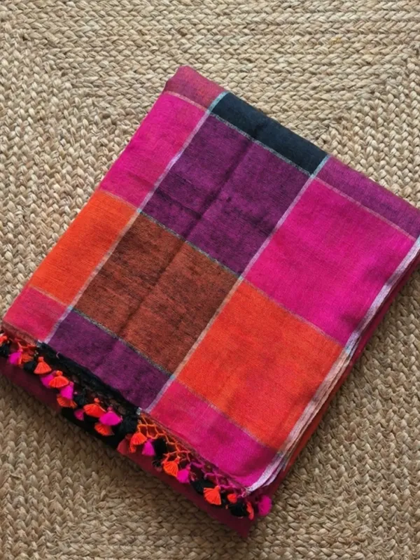 Vaanya_Pure_Linen_Artisanal_Handloom_Saree