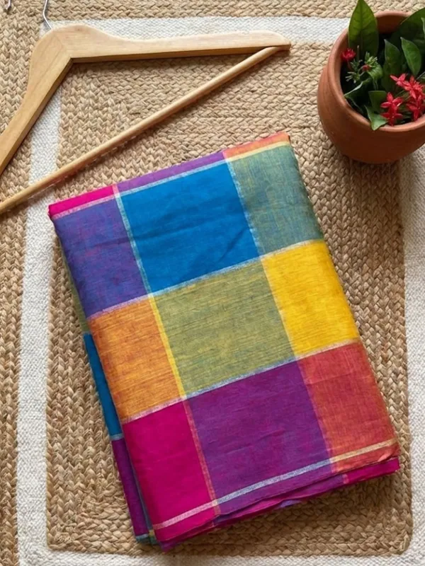 Vaanya_Pure_Linen_Elegant_Handloom_Saree