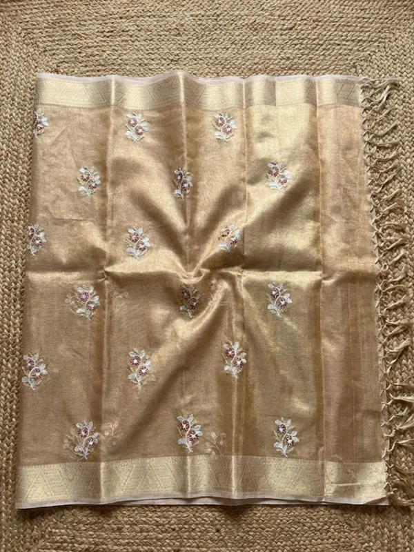 Eshira_Kota_Doria_Semi_Silk_Saree_Lustrous_Gold