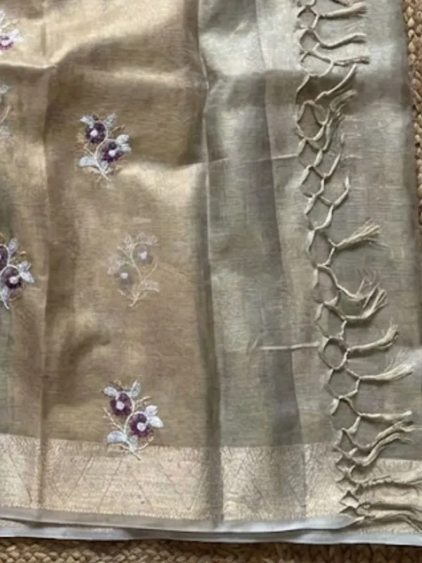 Eshira_Kota_Doria_Semi_Silk_Saree_Muted_Bronze