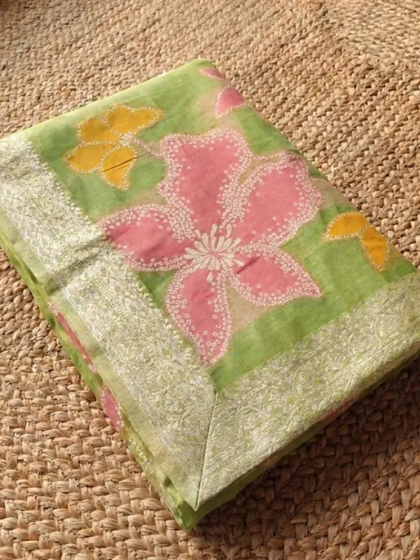 Noor-e-Khaas_Banarasi_Silk_Suit_Light_Green_(T+D)