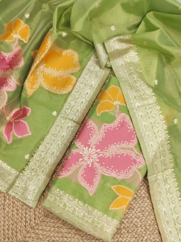 Noor-e-Khaas_Banarasi_Silk_Suit_Light_Green_(T+D)