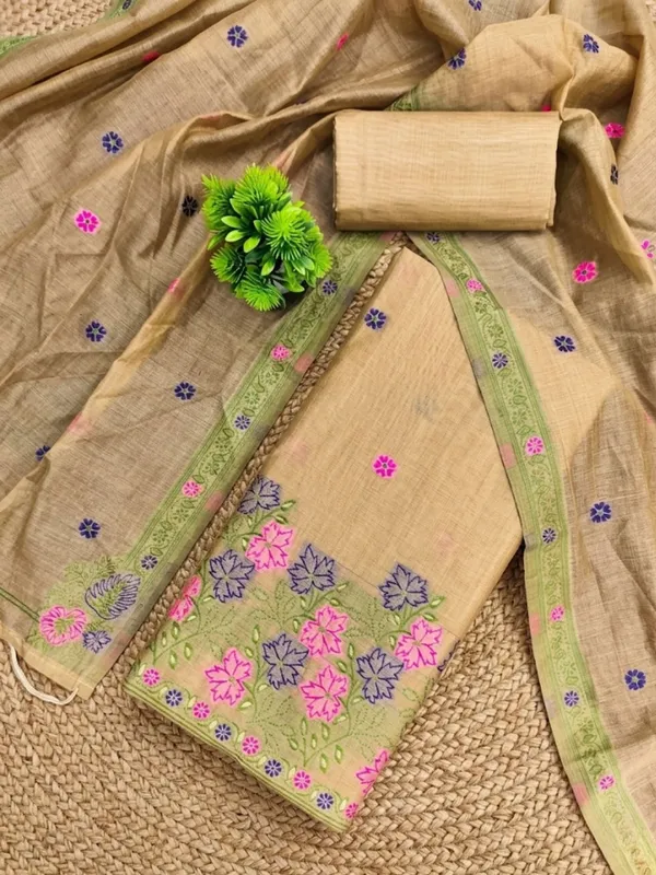 Rooprekha_Jamdani_Cotton_Suit__(T+B+D)_Beige