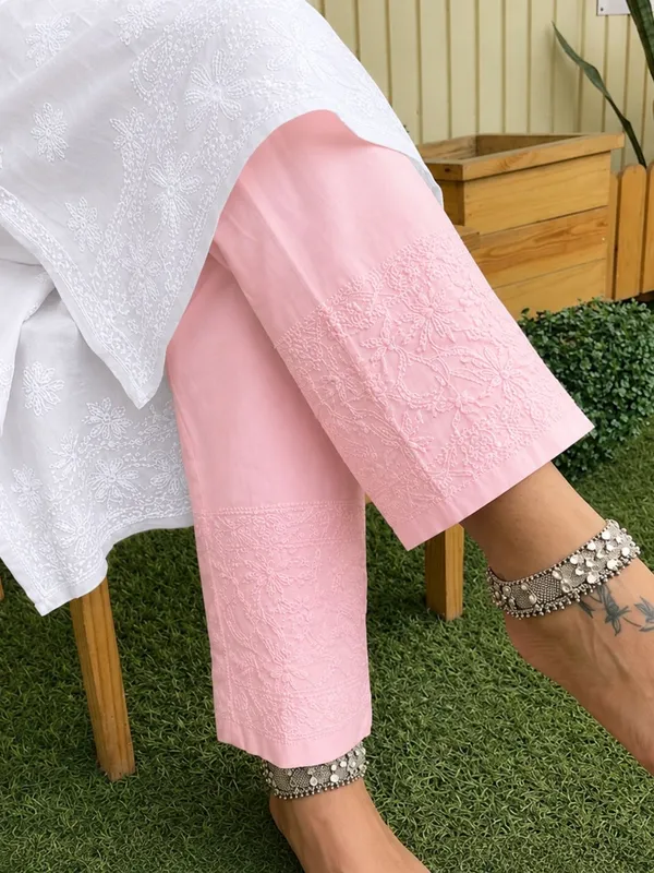 Noor-e-Chikan_Pure_Cotton_Stretchable_Pants_Pink