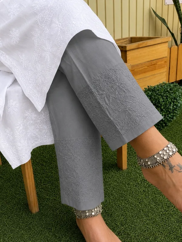 Noor-e-Chikan_Pure_Cotton_Stretchable_Pants_Gray
