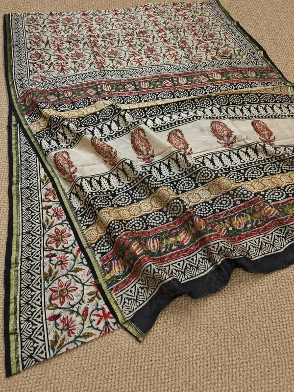 Kalamkari_Suvidha_Chanderi_Silk_Saree_Coral_Beige