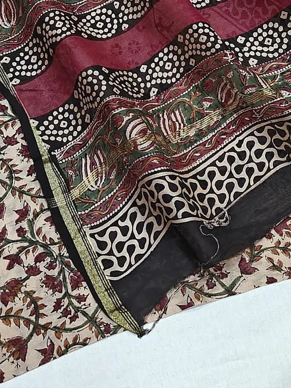Kalamkari_Suvidha_Chanderi_Silk_Saree_Walm_Beige