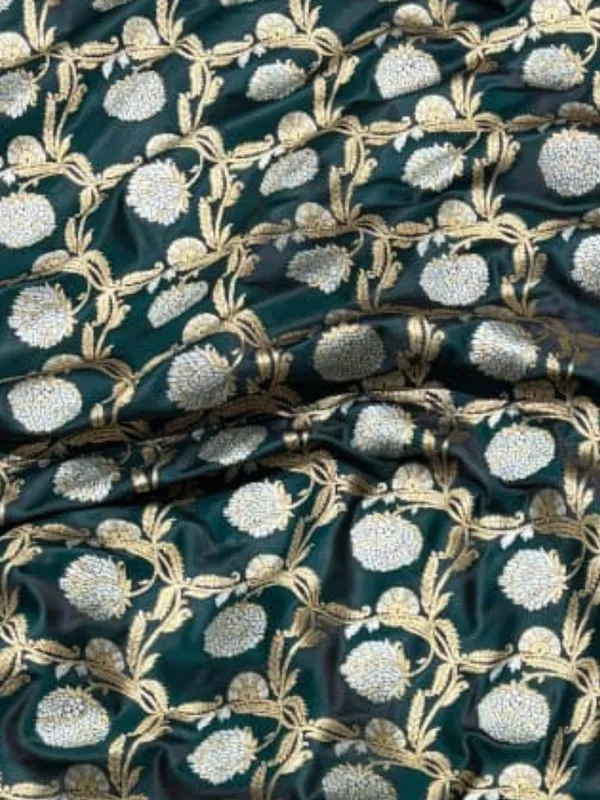 Aviora_Jaal_Mashru_Katan_Silk_Saree_Green