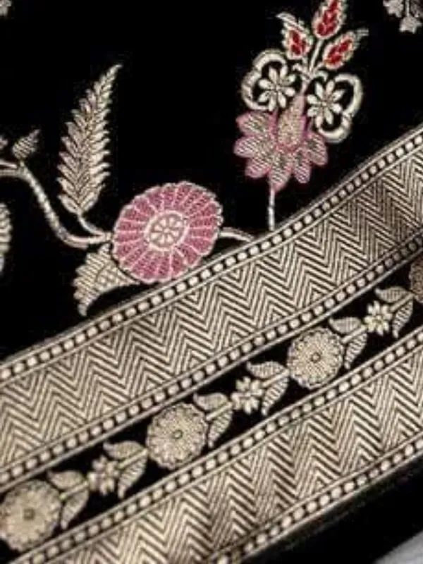 Tanaavya_Mina_Mashru_Katan_Silk_Saree_Black